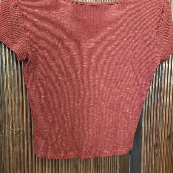 Women's Rust Top - Picture 2 of 3